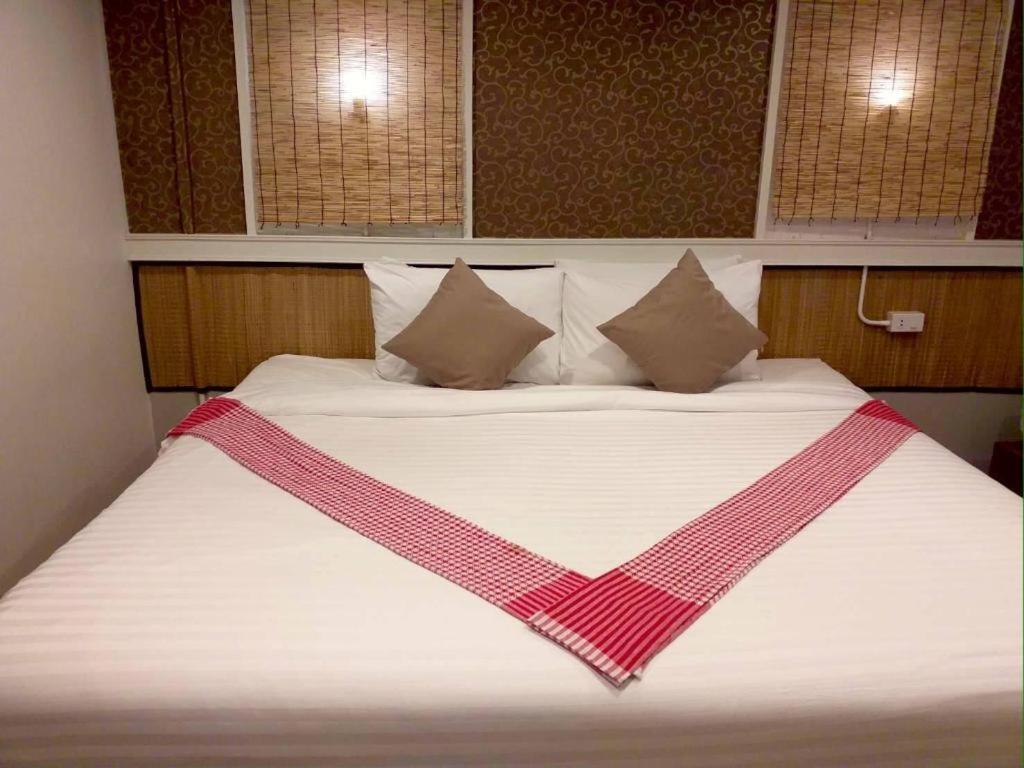 Thousand-Ten Thousand Hotel بانكوك المظهر الخارجي الصورة